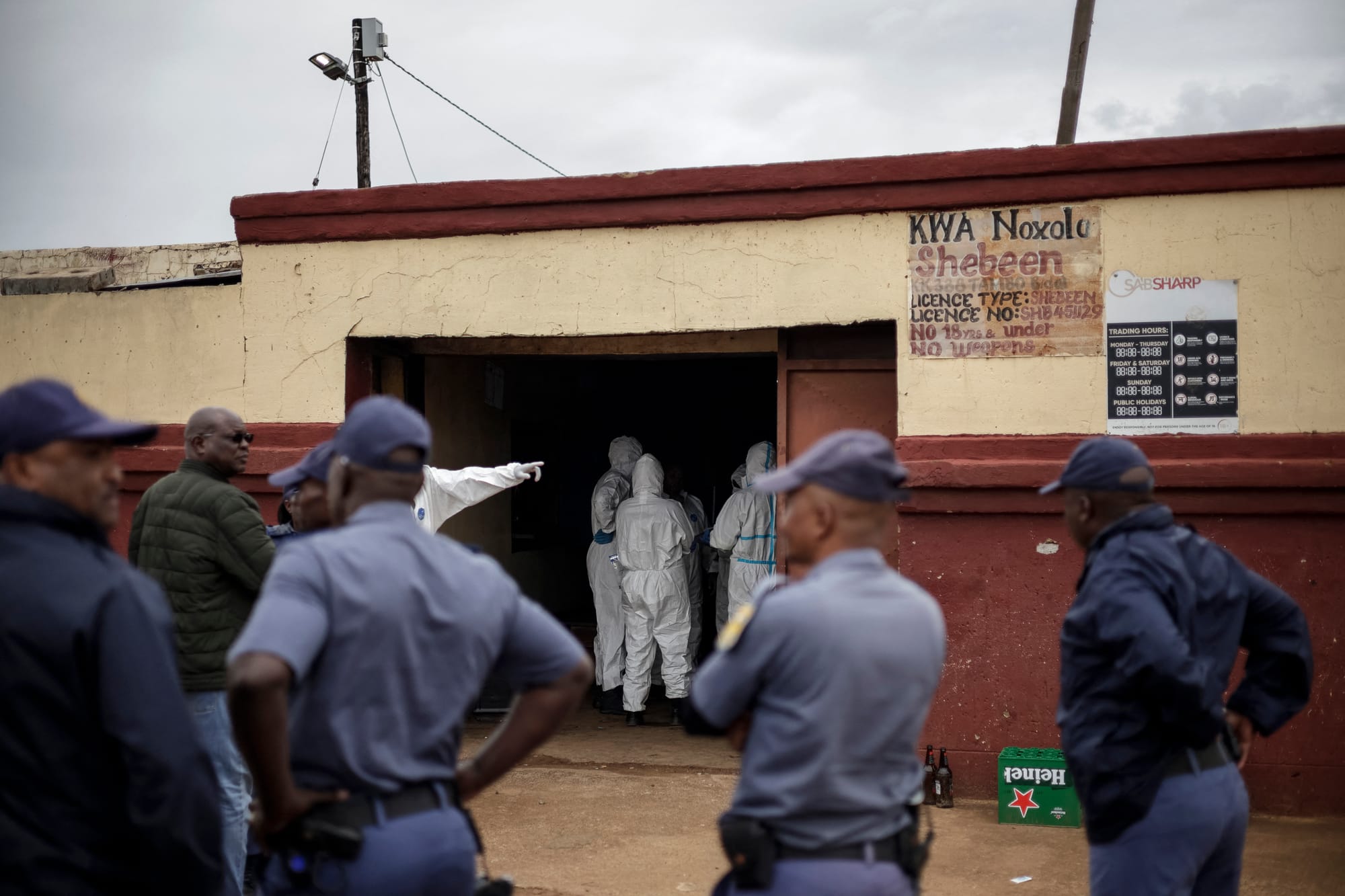Gunmen kill 9, wound 10 in South Africa bar attack