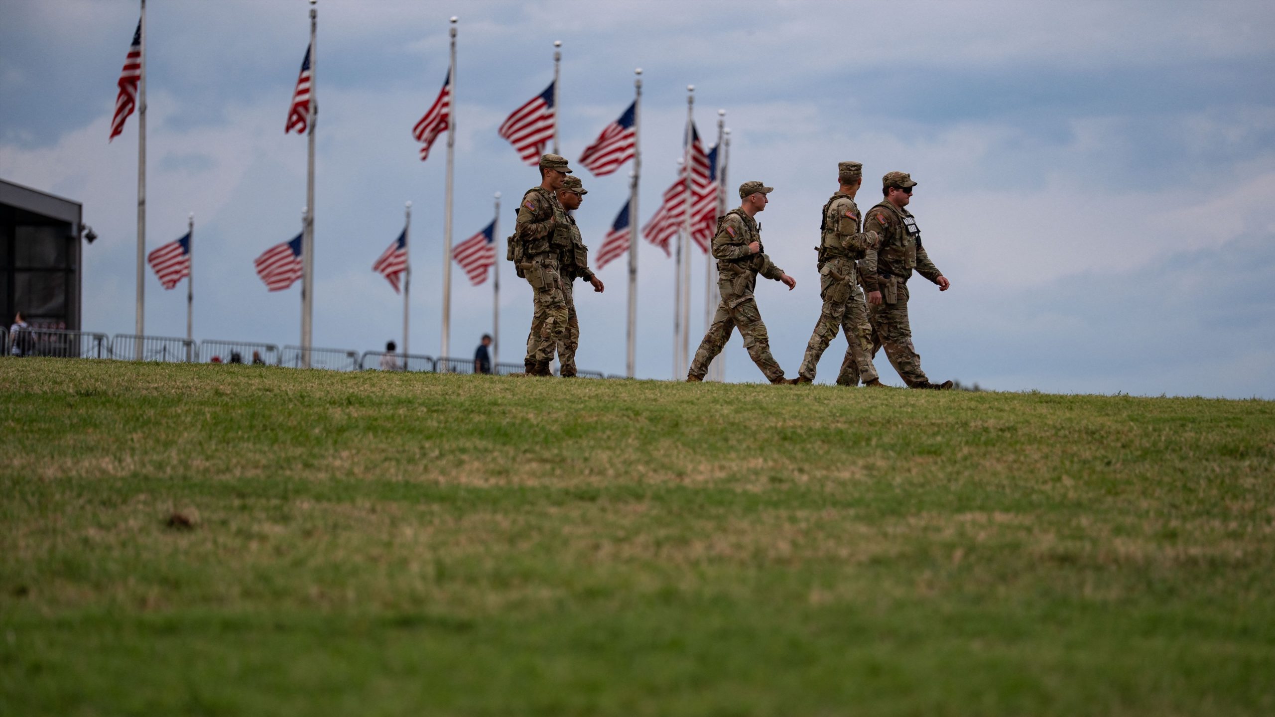 Cooling US Jobs Market Puts Fed Rate Cut in Play