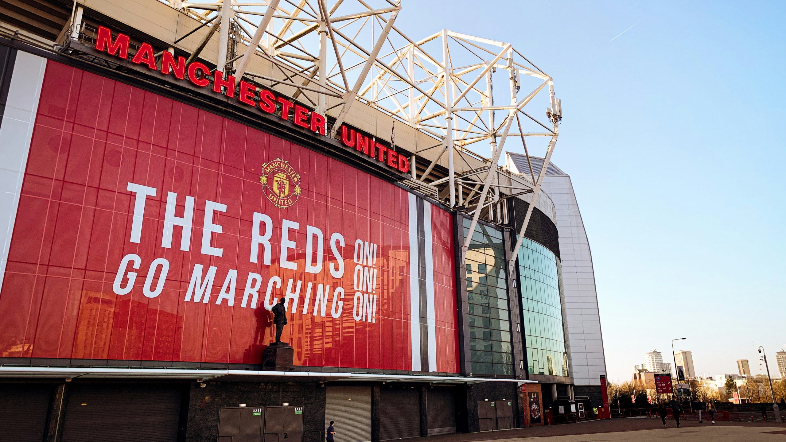 Cunha's Manchester United Training Turns Heads