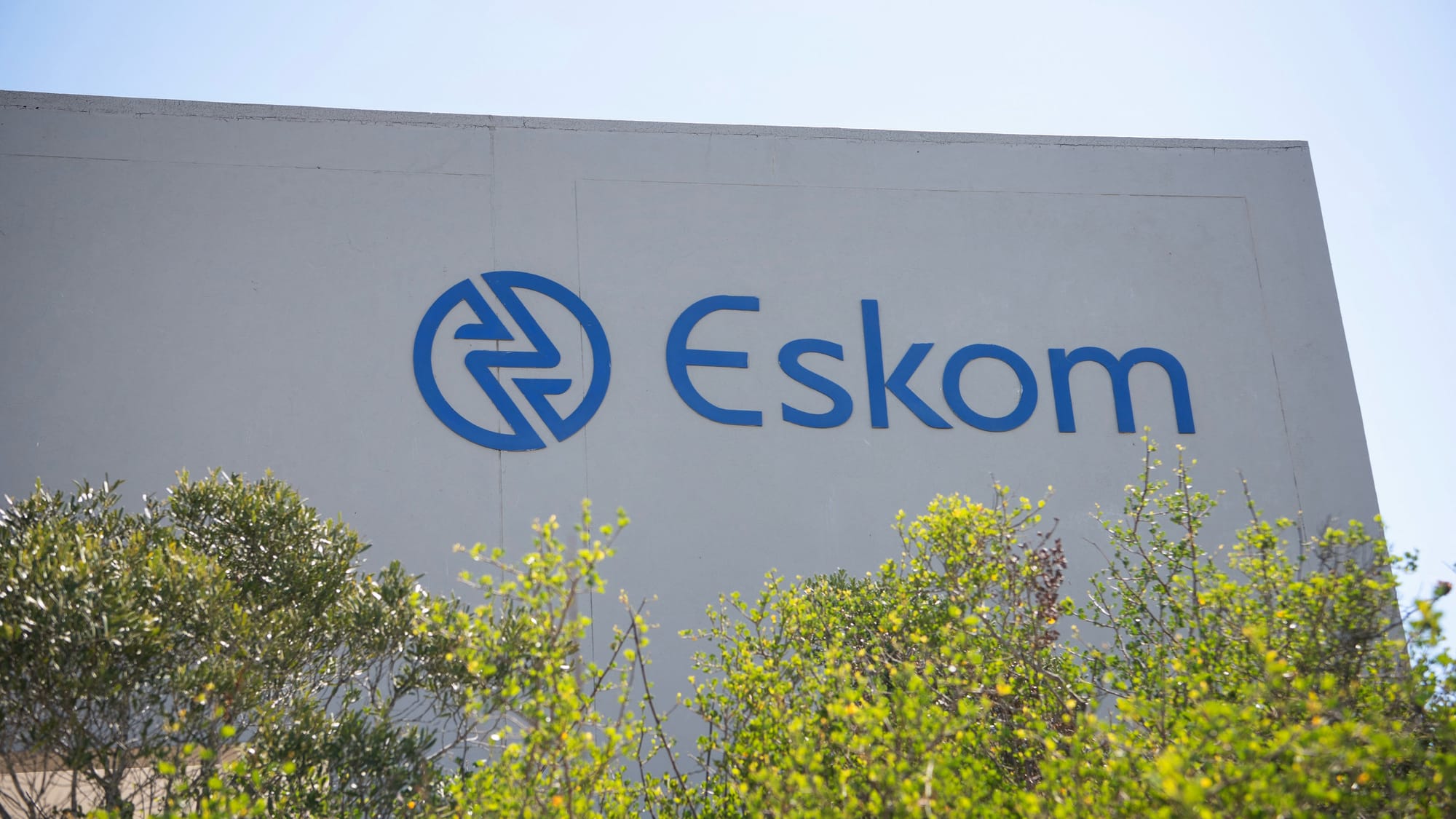 Ramaphosa Moves to Loosen Eskom’s Grip on the Grid