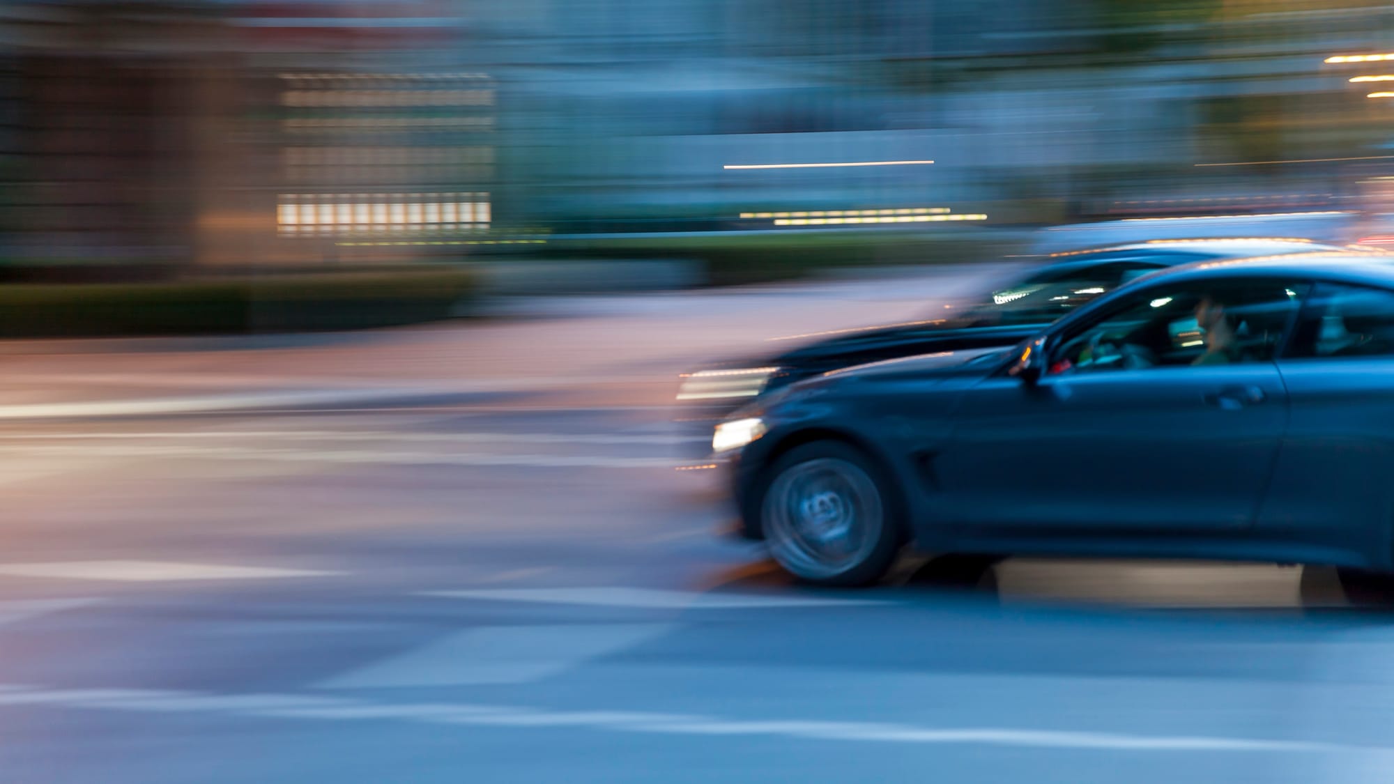 High-Speed Chase R80 Ends in Car Theft Arrests